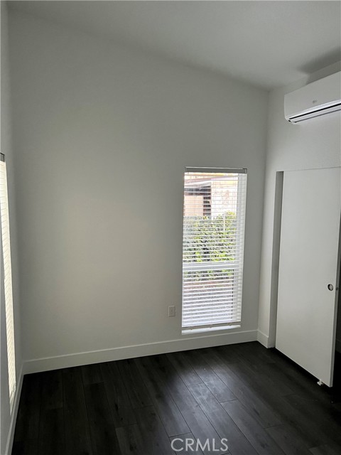 Detail Gallery Image 5 of 6 For 12542 Vanowen St #12544 3/4,  North Hollywood,  CA 91605 - 1 Beds | 1 Baths