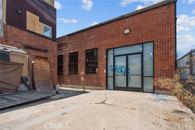 5066 Lankershim Boulevard photo 8