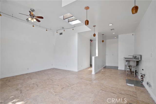 9925 Commerce Avenue photo 8