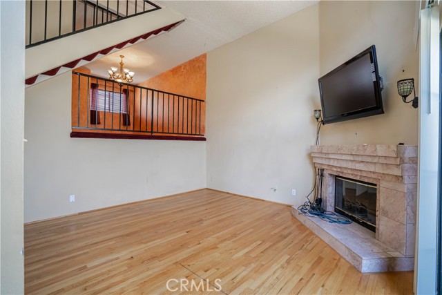 Image 3 for 14325 Foothill Blvd #13, Sylmar, CA 91342