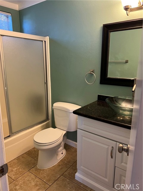 14531 Tupper Street, 31 photo 4
