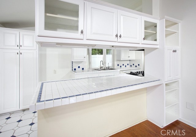 20735 Clarendon Street photo 3