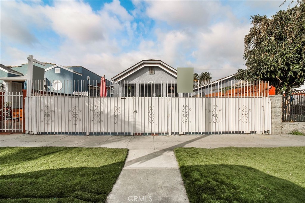 1437 W 59th Place, Los Angeles, CA 90047