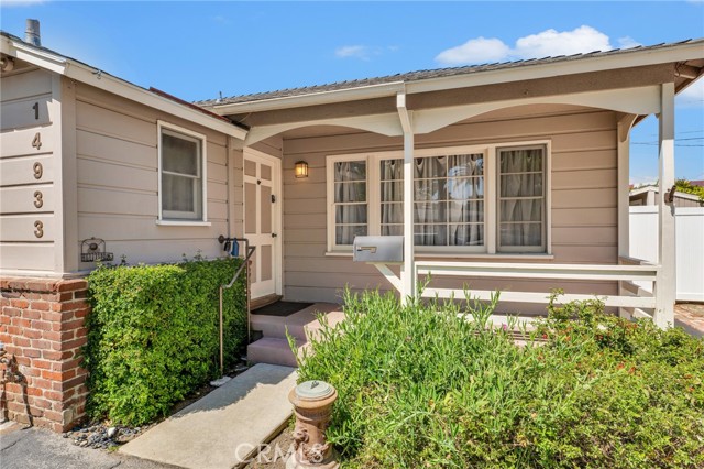 14933 Tupper Street photo 2