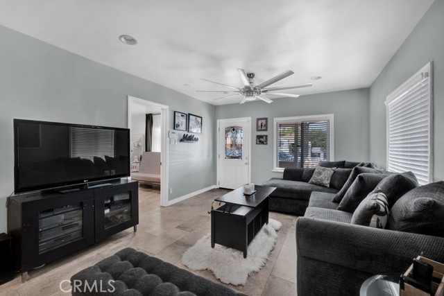 616 MOTT Street photo 4