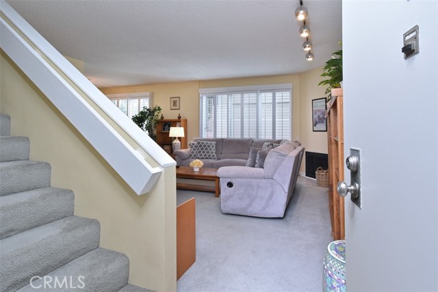 4242 Stansbury Avenue, 114 photo 5