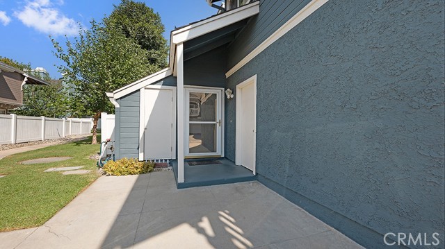 Front entry at Welcome to 1866 Rory Ln. #7 in Simi Valley, California