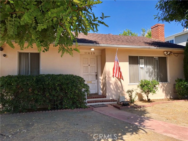 Photo of 11629 Morrison Street, Valley Village, CA 91601