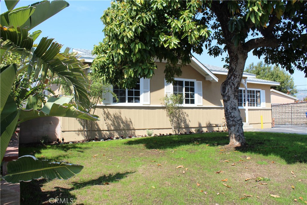 21733 Tuba Street, Chatsworth, CA 91311