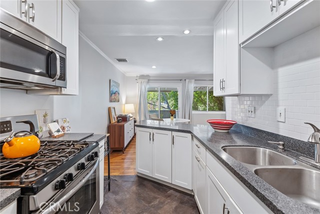 4252 Fair Avenue, 22 photo 5