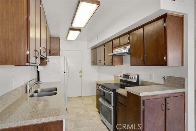 5400 Lindley Avenue #8