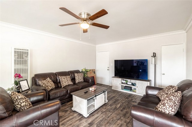 1717 North Berendo Street, 1/2 photo 6