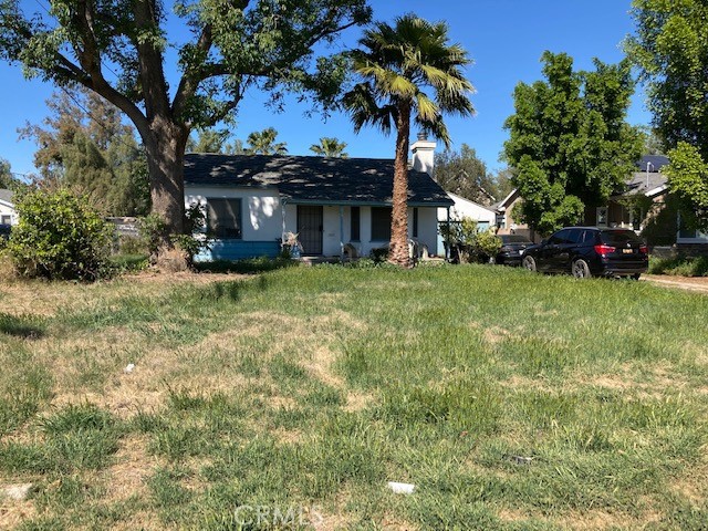 Photo of 18557 Arminta Street, Reseda, CA 91335