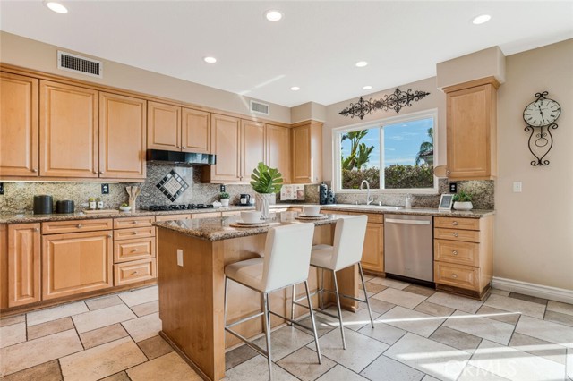 Kitchen with island