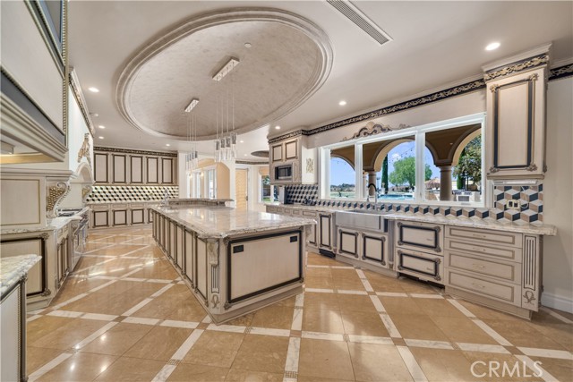 Detail Gallery Image 10 of 39 For 25251 Prado Del Grandioso, Calabasas,  CA 91302 - 7 Beds | 9/1 Baths
