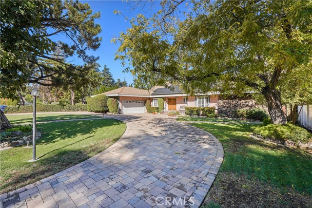 9346 Beckford Avenue photo 4