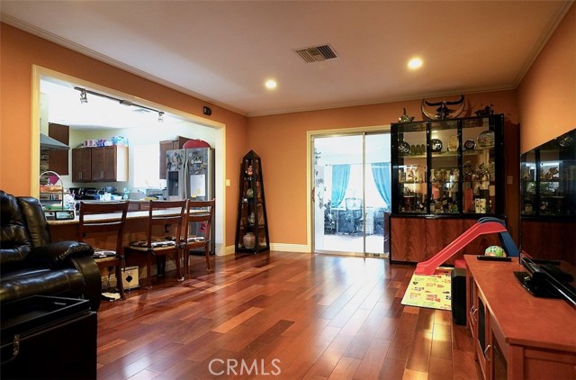 20610 Sherman Way photo 5