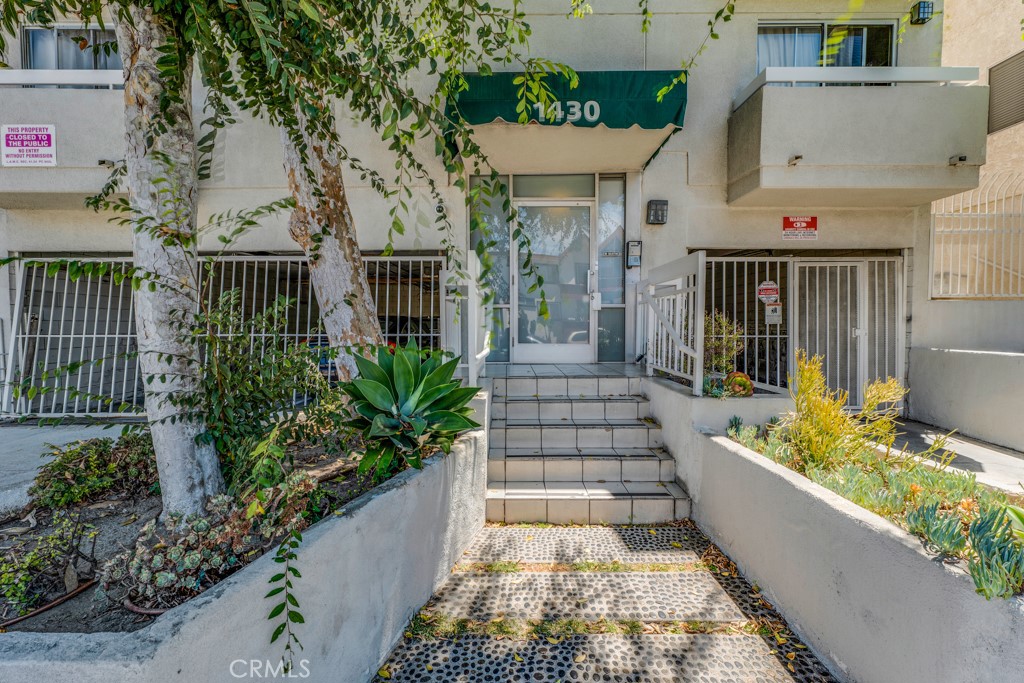1430 S Point View Street 108, Los Angeles, CA 90035