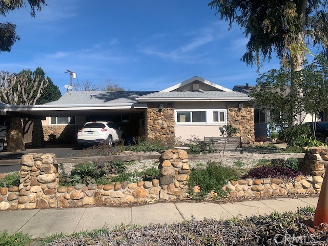 21815 Elkwood Street, Canoga Park, CA 91304