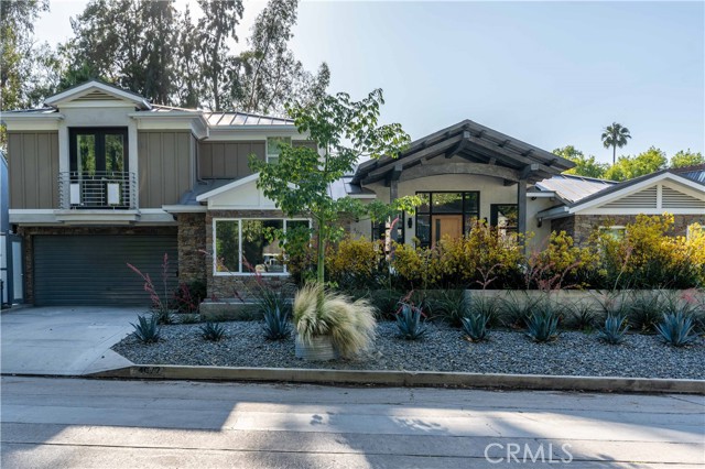 4077 Benedict Canyon Drive photo 1