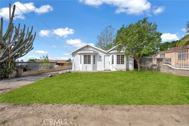 11557 Eldridge Avenue photo 2