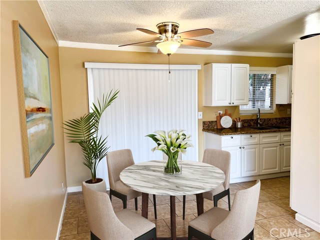 14531 Tupper Street, 31 photo 2
