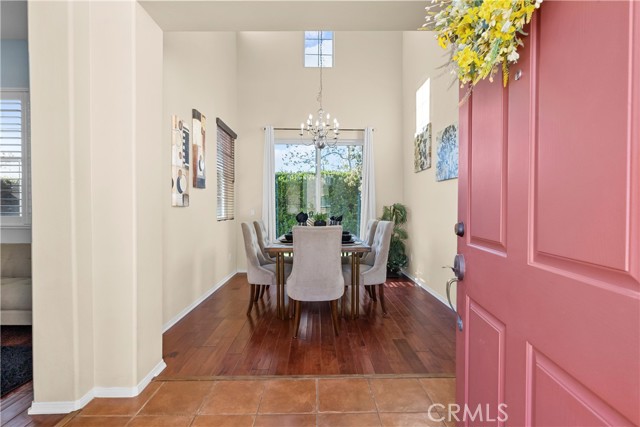 Entry to dining room.