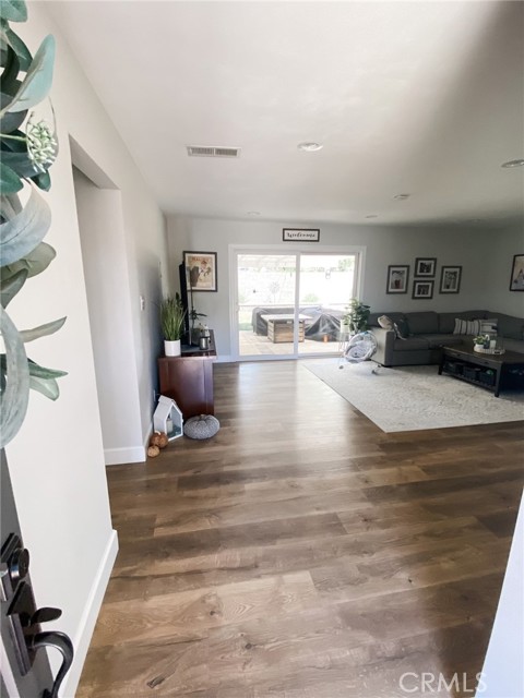2251 Rosecrans Street photo 3