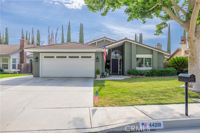 Detail Gallery Image 1 of 1 For 44210 31st St, Lancaster,  CA 93536 - 3 Beds | 2 Baths