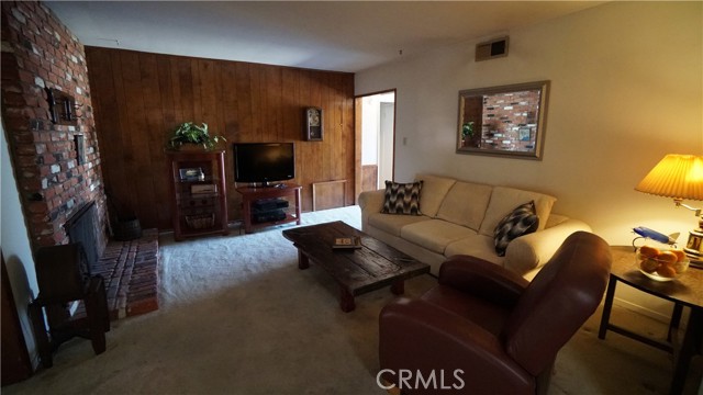 17106 Cantara Street photo 2