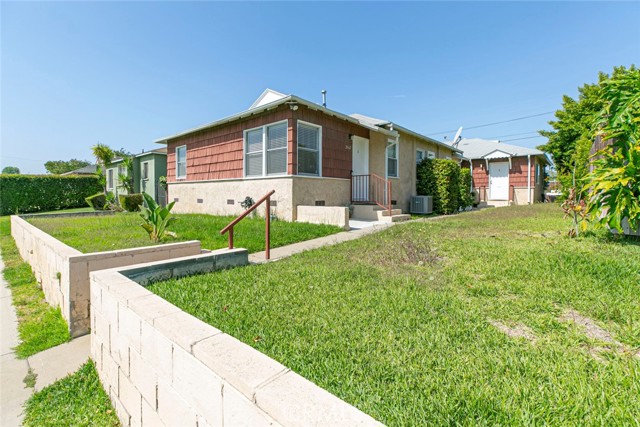 2567 North Brighton Street photo 7