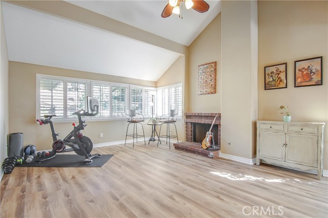 2911 Chippewa Avenue photo 7