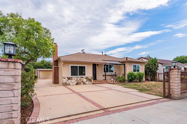 6834 Shoshone Avenue photo 1