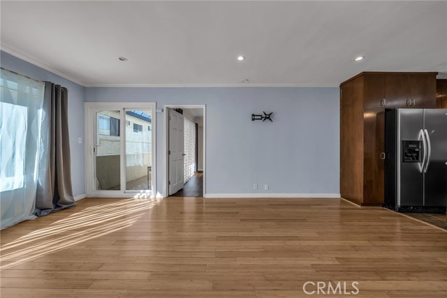 14335 Huston Street, 106 photo 4