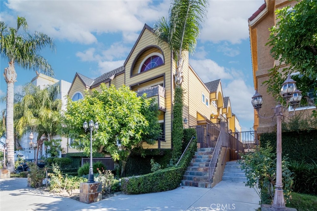 5110 Tujunga Avenue 2, North Hollywood, CA 91601