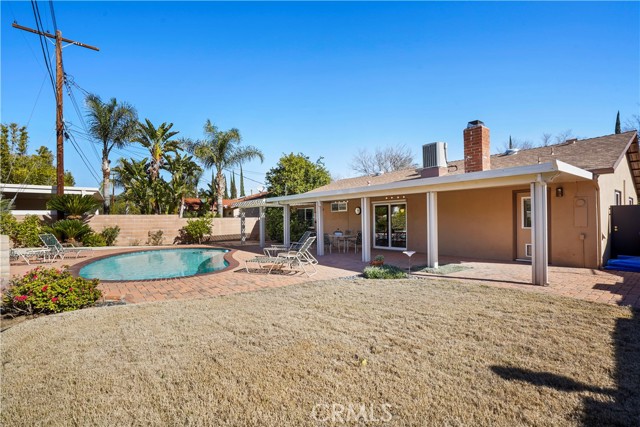  Grassy Bermuda Type Backyard