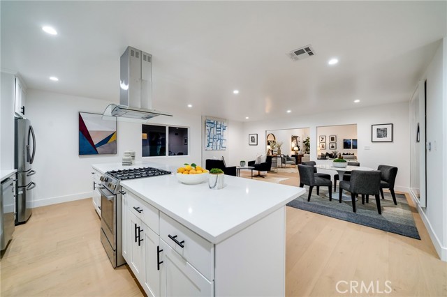 17048 Sherman Way photo 7