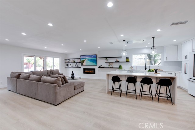 26129 Veva Way photo 2