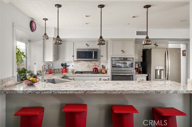 Beautiful Upgraded Granite Counter top