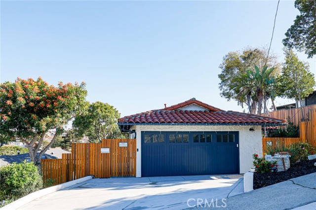 706 Blossom Lane, Redondo Beach, California 90278, 3 Bedrooms Bedrooms, ,2 BathroomsBathrooms,Residential,Sold,Blossom,SR22260693