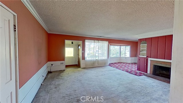 1622 Riverside Drive photo 3