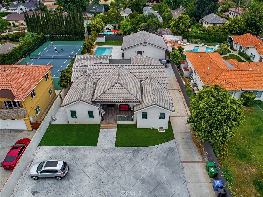 Photo of 22913 BURBANK BOULEVARD, Woodland Hills, CA 91367