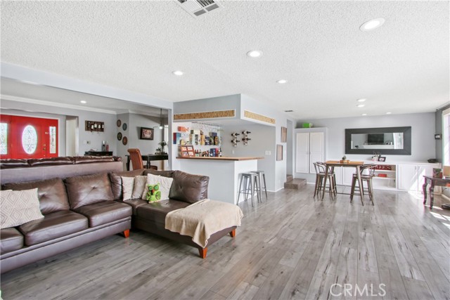 10006 Woodley Avenue photo 3