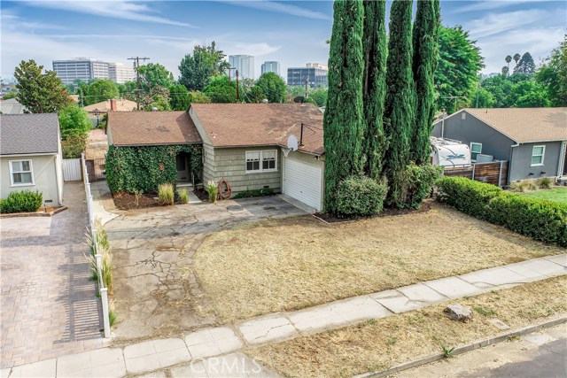 Photo of 6550 Randi Avenue, Woodland Hills, CA 91303