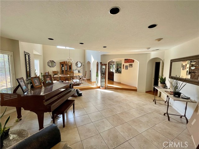 5500 Hartglen Place photo 7
