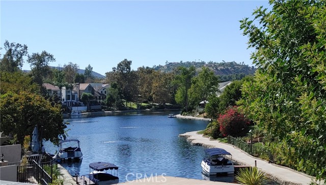 4727 Park Jacaranda photo 1