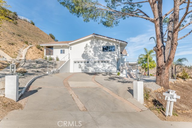 Photo of 150 Saddlebow Road, Bell Canyon, CA 91307
