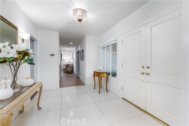 17300 Citronia Street photo 4