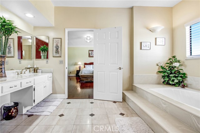 17021 Lassen Street photo 26