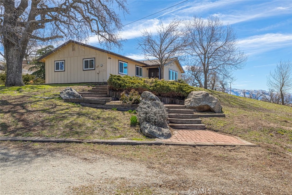 30613 Buckskin Drive, Tehachapi, CA 93561